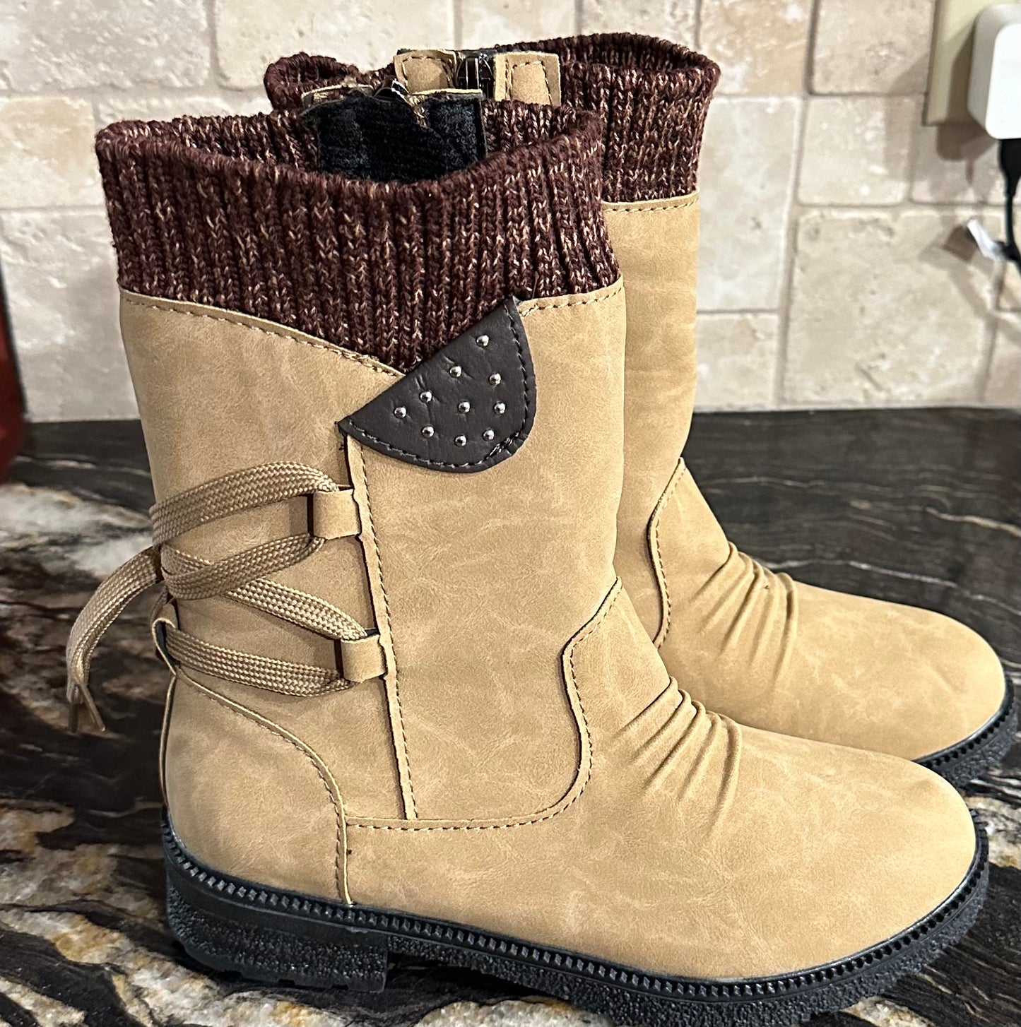 Women Mid Calf Boot